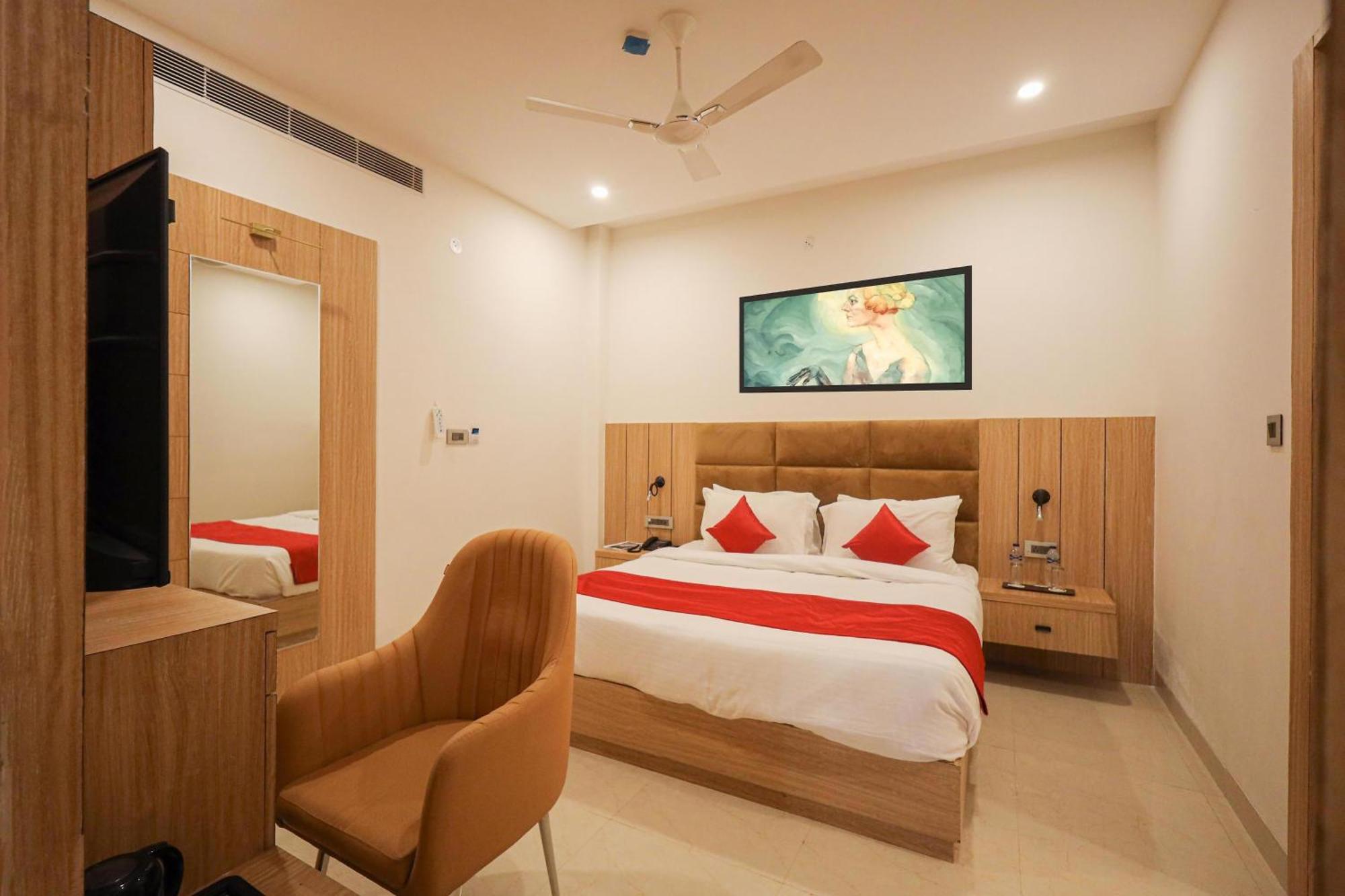 The Royal Legacy Hotell Lucknow Eksteriør bilde