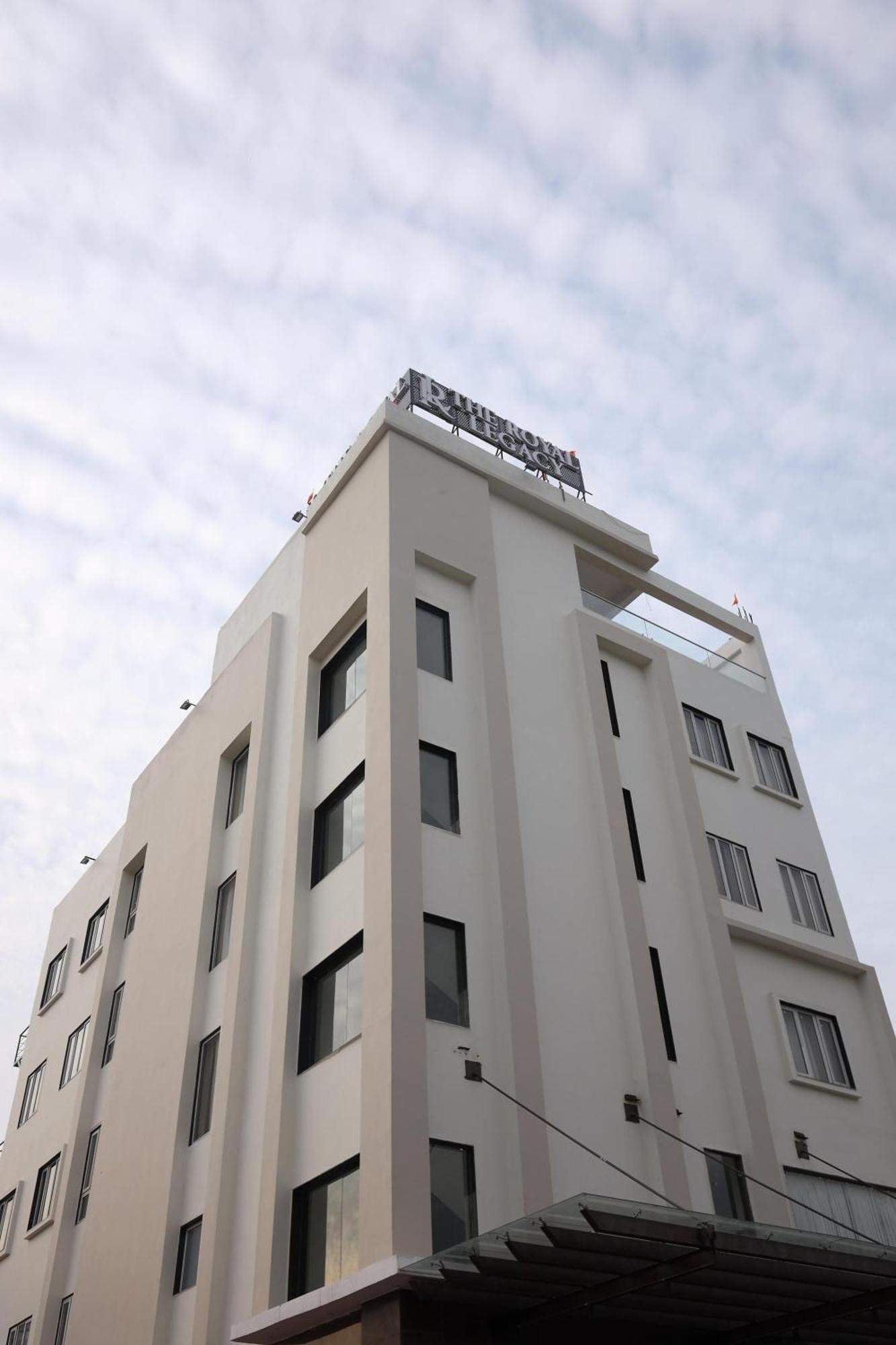 The Royal Legacy Hotell Lucknow Eksteriør bilde